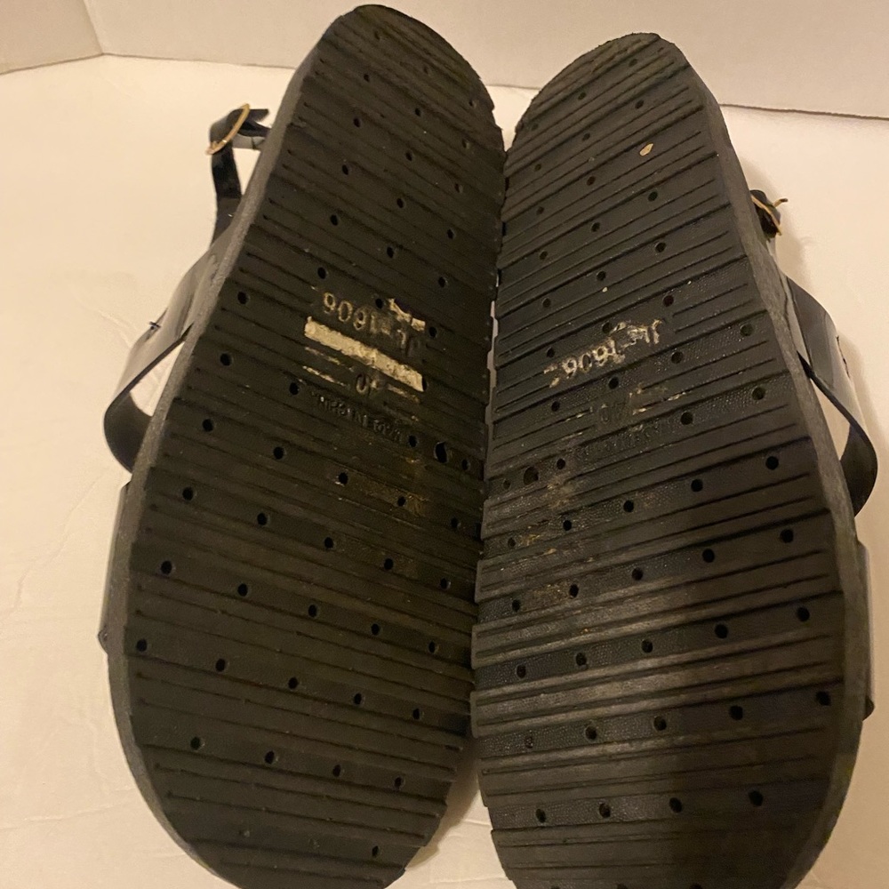 Yoki sandals - Picture 7 of 8